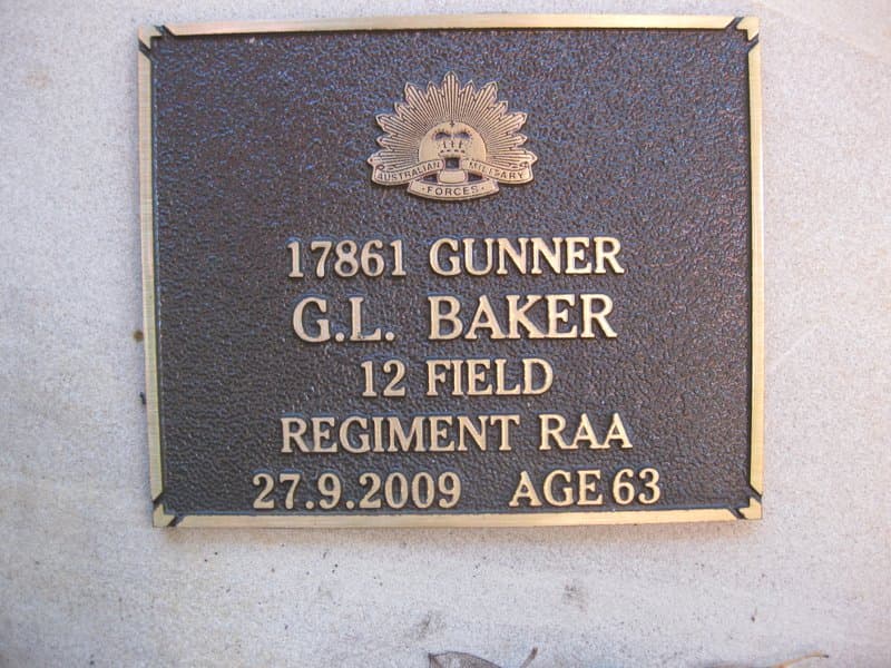 Glendon Laurence BAKER gravestone