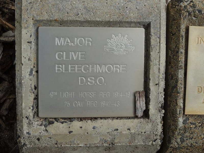 Clive BLEECHMORE gravestone