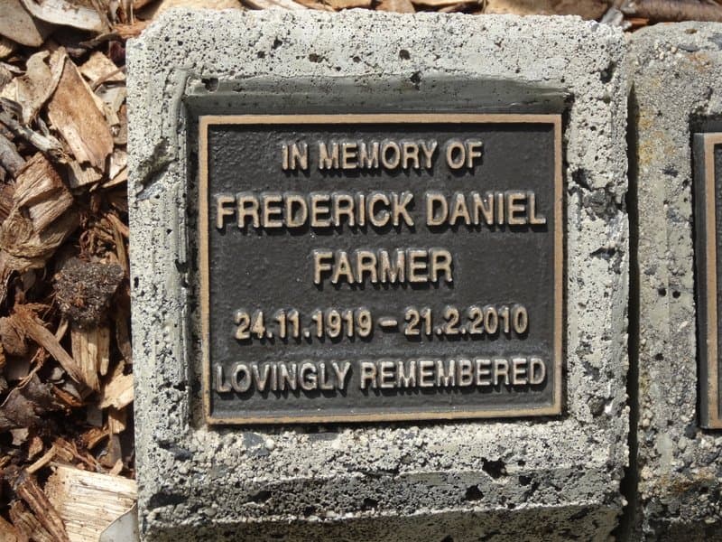 Frederick Daniel FARMER gravestone