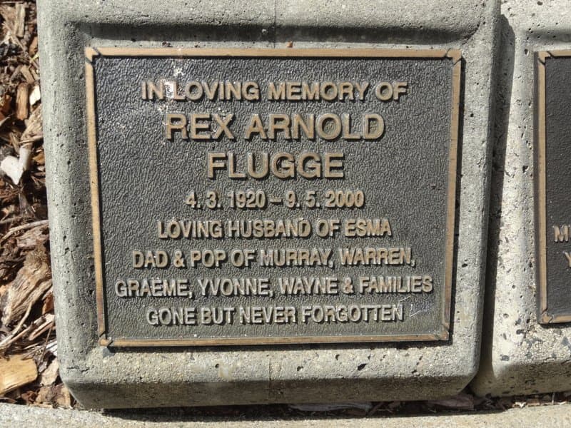 Rex Arnold FLUGGE gravestone