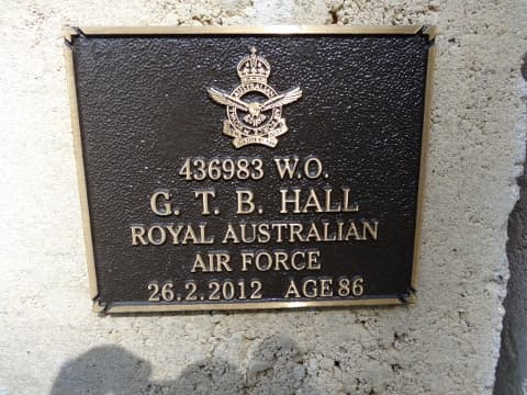 Gordon Theophilus Browning HALL gravestone