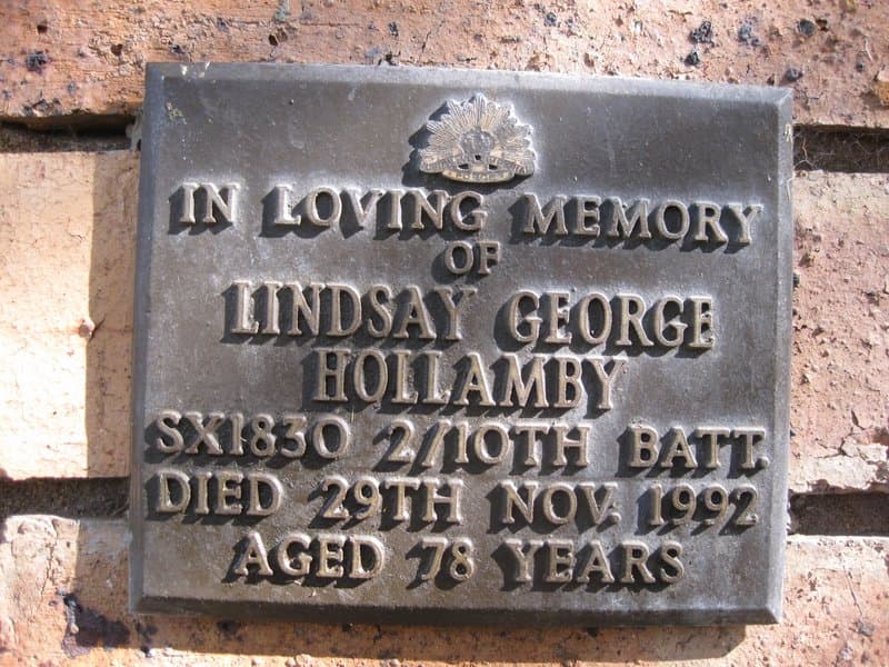 Lindsay George HOLLAMBY gravestone