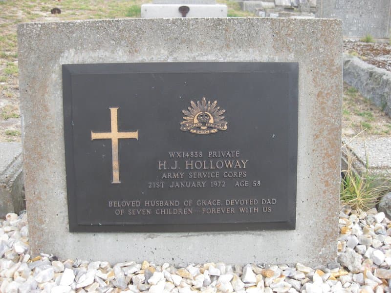 Harold Joseph HOLLOWAY gravestone