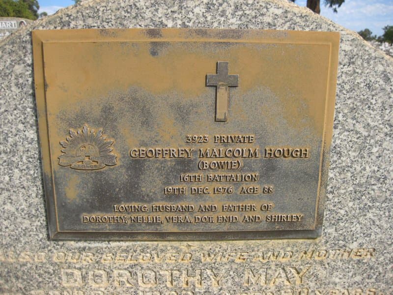 Geoffrey Malcolm (Bowie) HOUGH gravestone