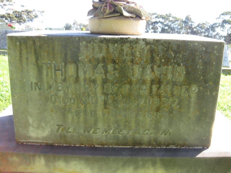 Thomas David HOVEY gravestone