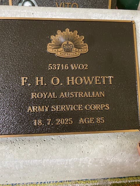 Fred Hedley HOWETT gravestone
