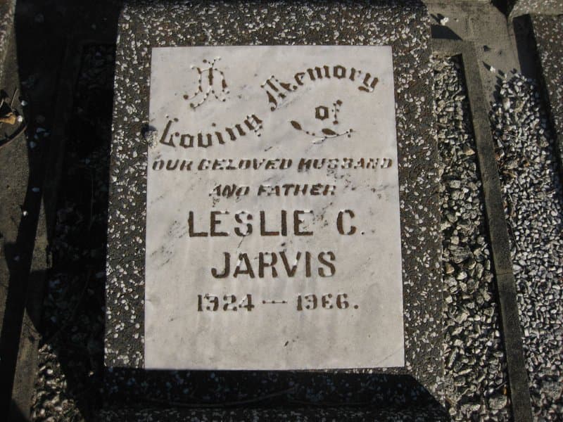 Leslie Charles JARVIS gravestone