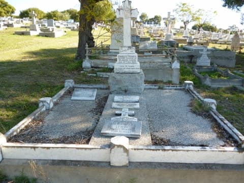 Norman Noel LEWIN gravestone