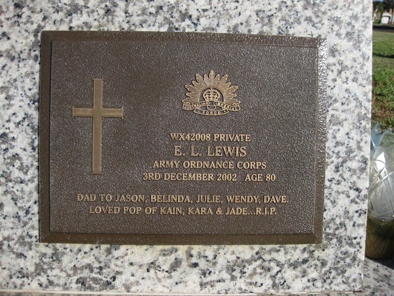 Eric Lionel LEWIS gravestone