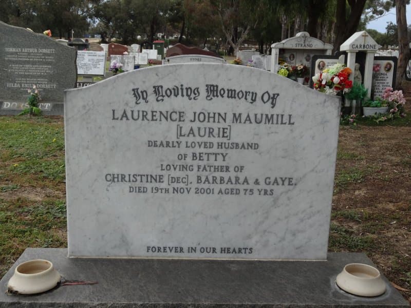 Lawrence John MAUMILL gravestone