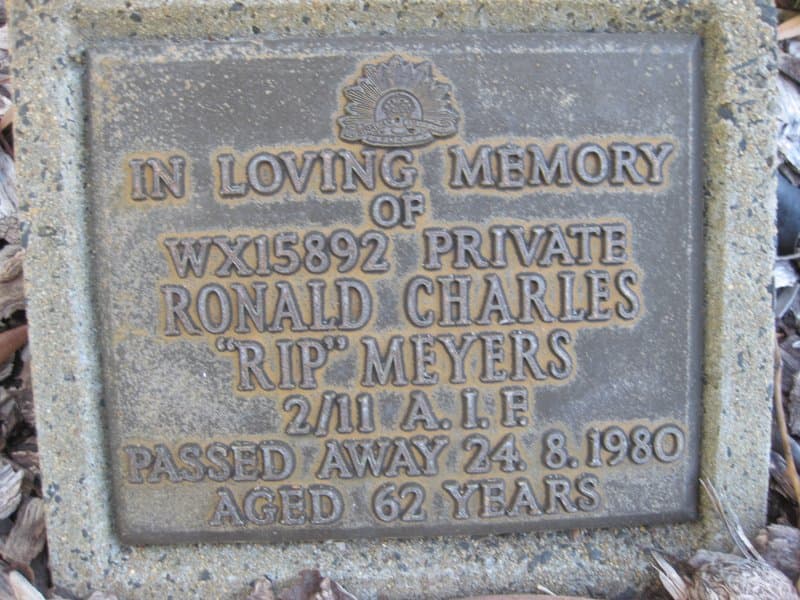 Ronald Charles "Rip" MEYERS gravestone
