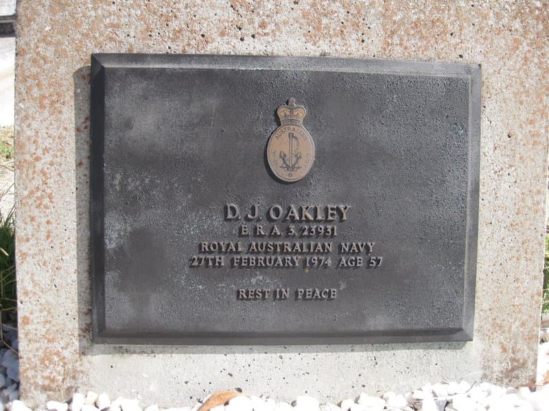 David John OAKLEY gravestone