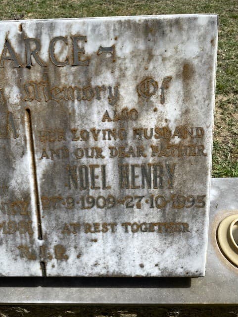 Noel Henry PEARCE gravestone