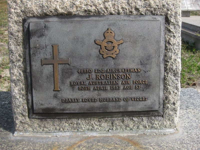 John ROBINSON gravestone
