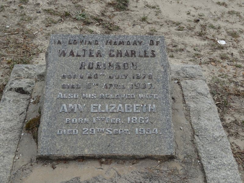 Walter Charles ROBINSON gravestone