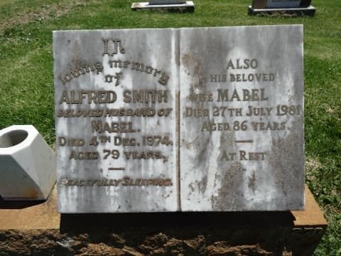 Alfred SMITH gravestone