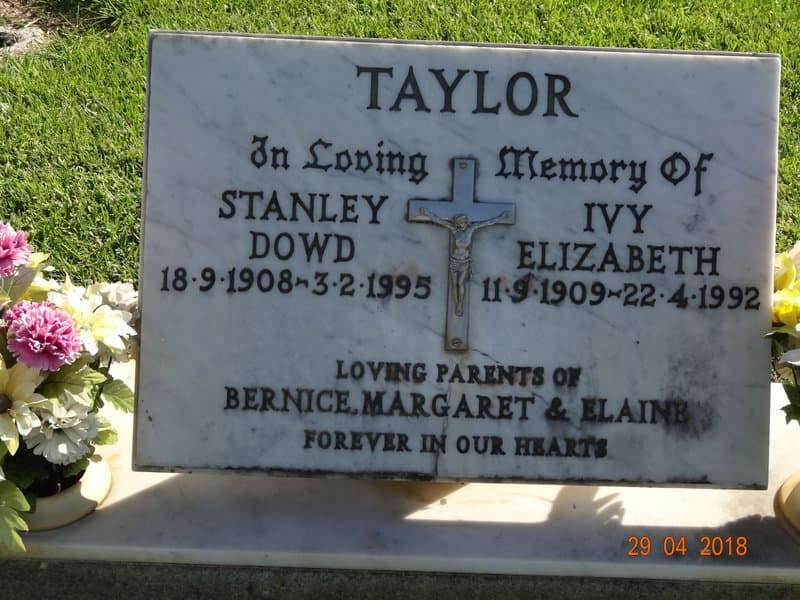 Stanley Dowd TAYLOR gravestone