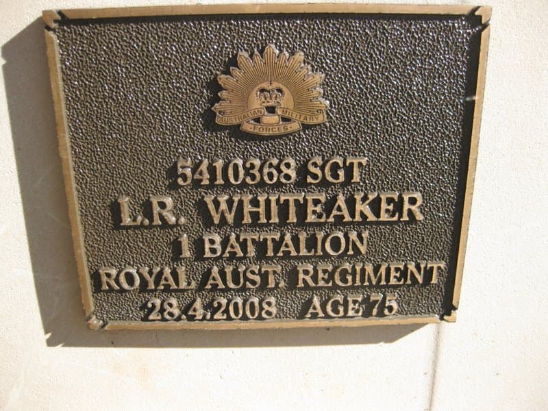 Leslie Ronald ("Ron) WHITEAKER gravestone
