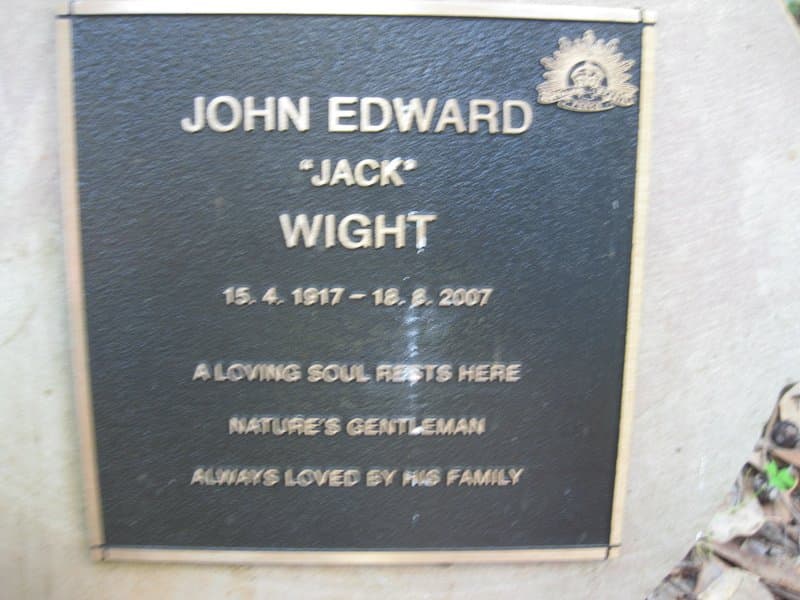 John Edward WIGHT gravestone