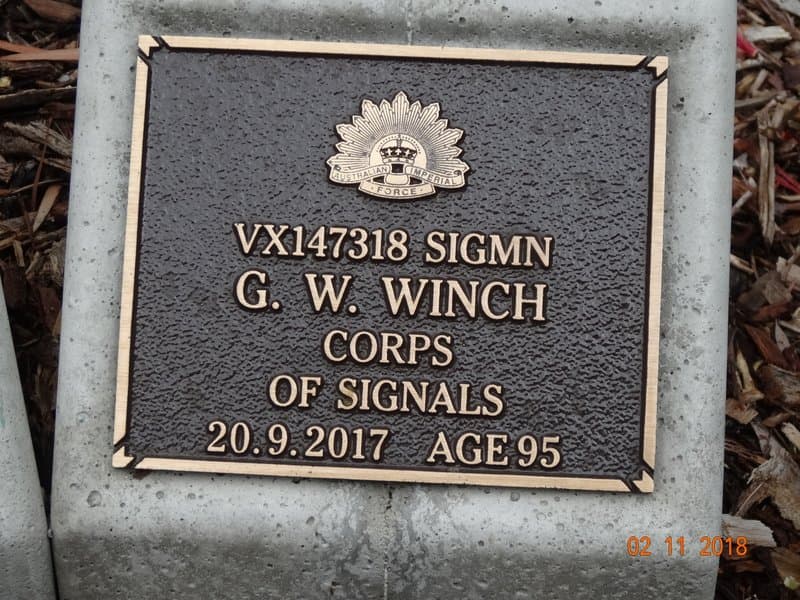 Gordon William WINCH gravestone