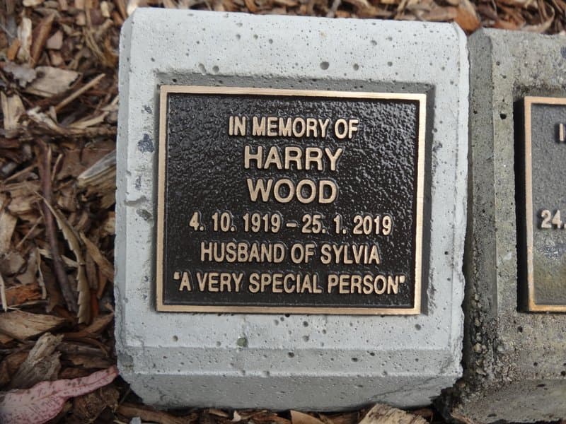 Harold " Harry " WOOD gravestone