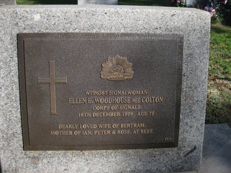 Eileen Elizabeth (Nee COLTON) WOODHOUSE gravestone