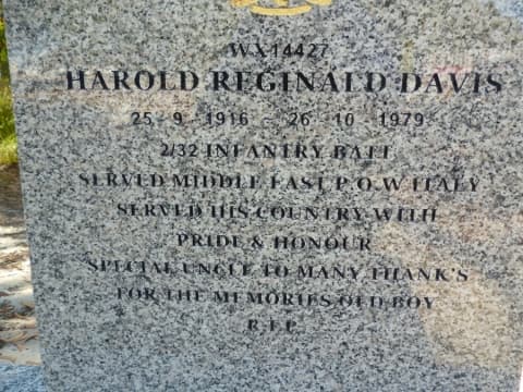 Harold Reginald DAVIS gravestone photograph 4