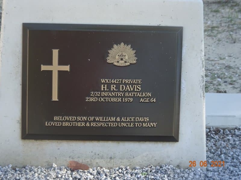 Harold Reginald DAVIS gravestone photograph 6