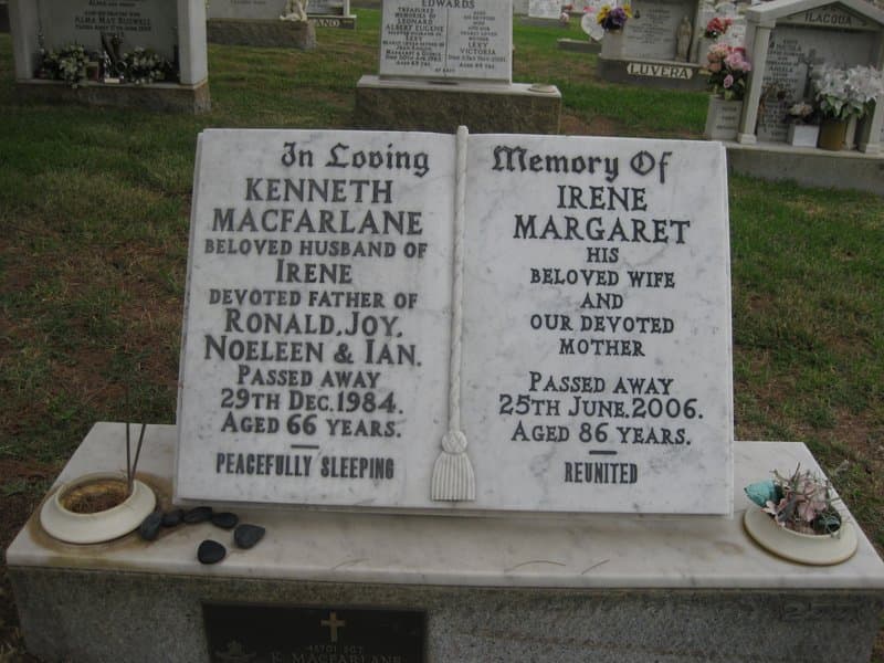 Kenneth Macfarlane MACFARLANE gravestone photograph 2