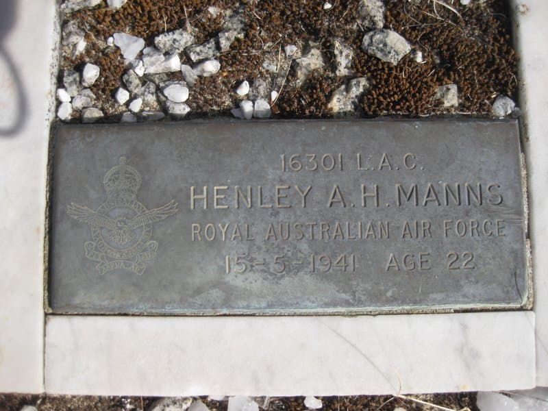 Henly Anzac Hadwell MANNS gravestone photograph 2