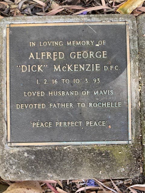 Alfred George "Dick" DFC MCKENZIE gravestone photograph 1