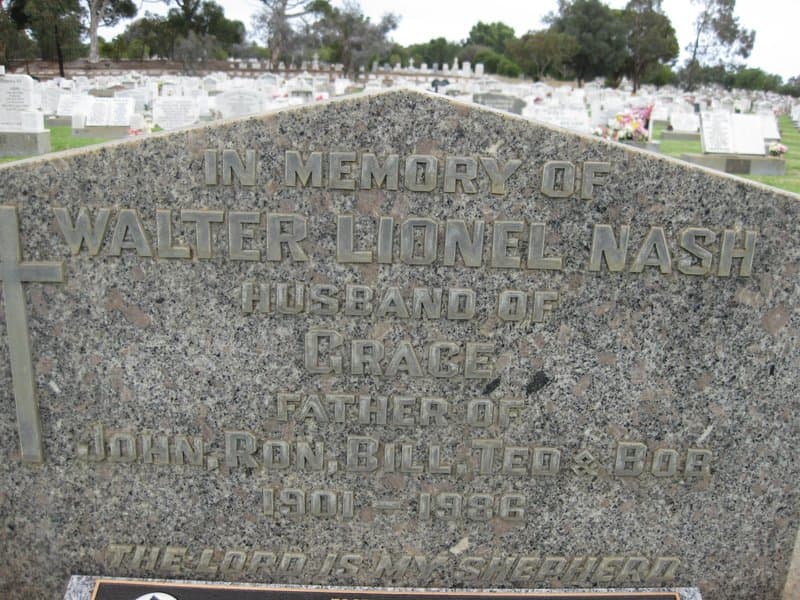 Walter Lionel NASH gravestone photograph 2