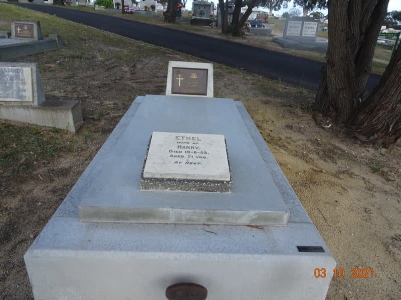 Harry Lewis PAYNE gravestone photograph 3