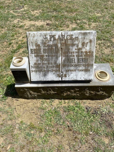 Noel Henry PEARCE gravestone photograph 2