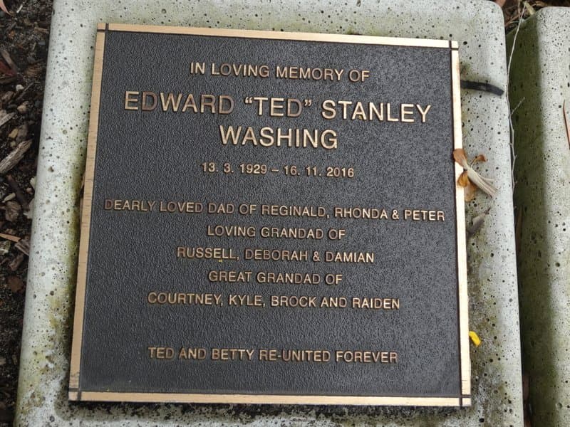 Edward Stanley WASHING gravestone photograph 1